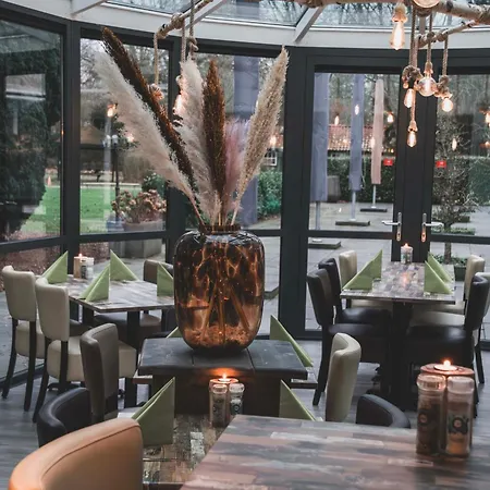 Parkhotel De Bosrand エーデ