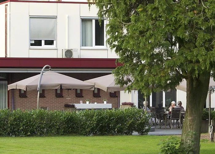 Parkhotel De Bosrand 3* エーデ